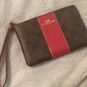 vintage coach wristlet